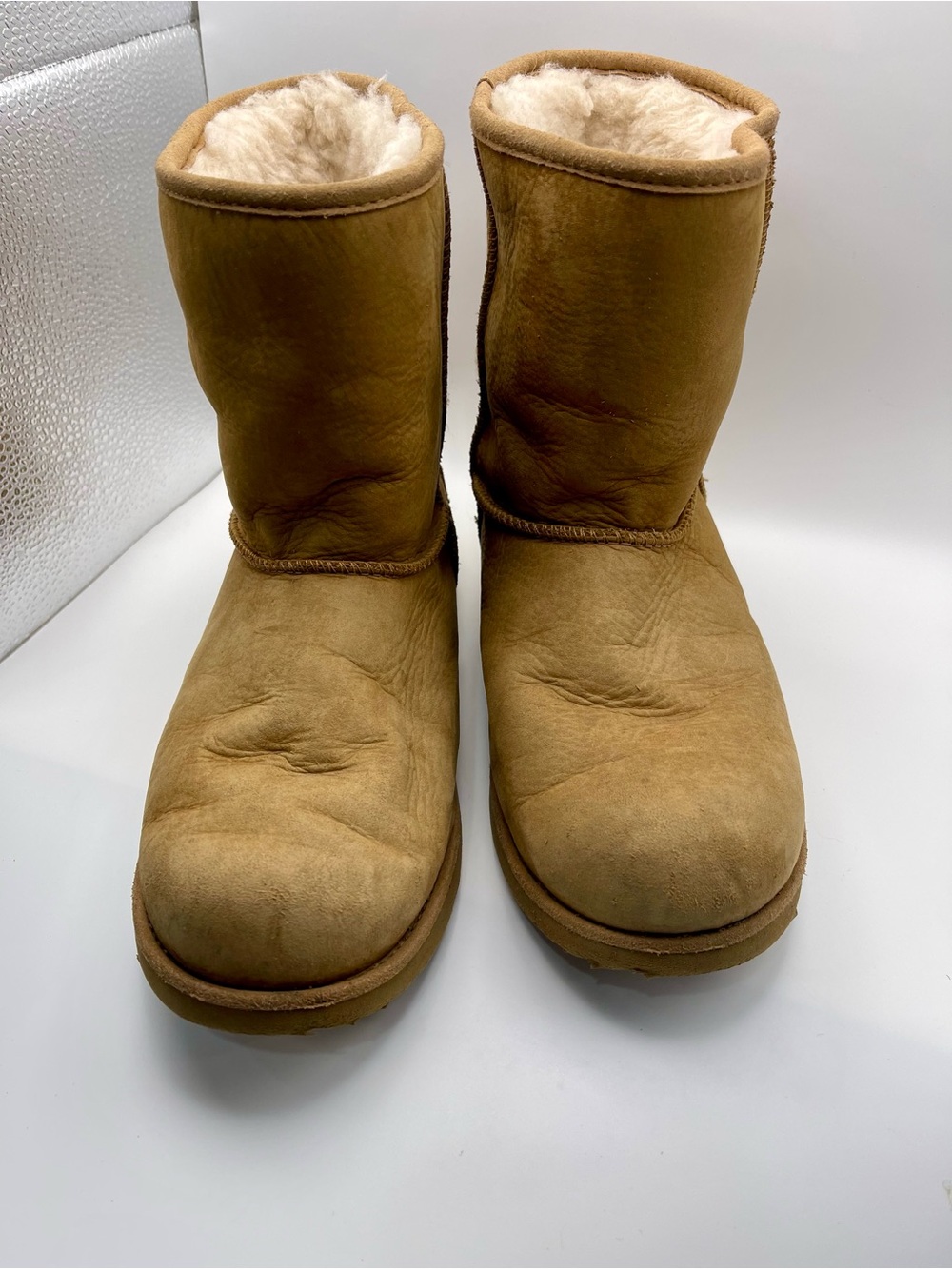 UGG Classic Short Chestnut Shearling-Lined Suede Boot Size 5